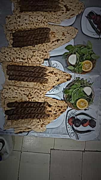 عکس کباب سرای پرتو در مهرآباد نیشابور