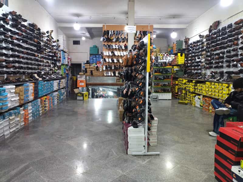 عکس کفش تبریز در بیهق سبزوار