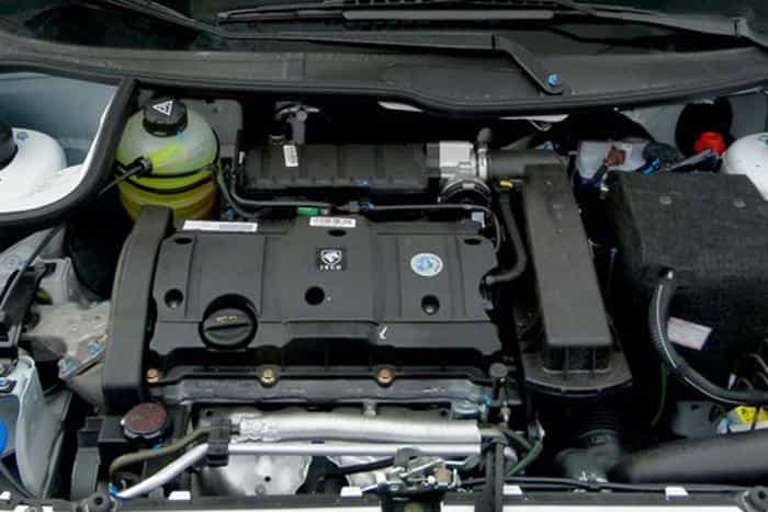 عکس تعمیرگاه اتومبیل اسپید در کشتار گاه نیشابور