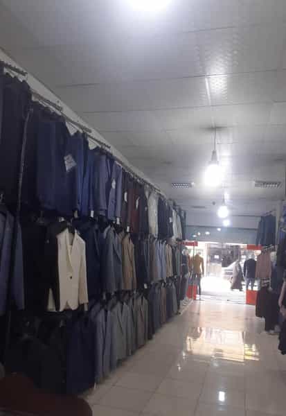 عکس فروشگاه کت و شلوار امارات در شهر نسیم شهر