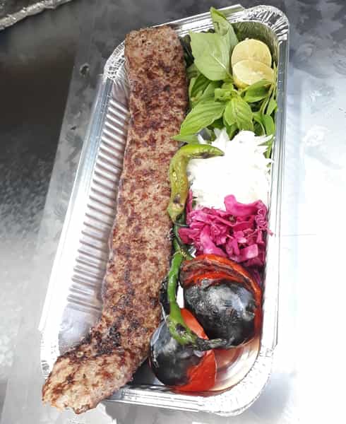 عکس کباب بناب خانواده در شهر نسیم شهر