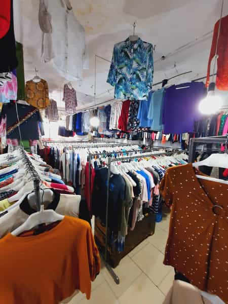 عکس گالری پوشاک خارجی قربان عنایت خواه در جهادگران خوی