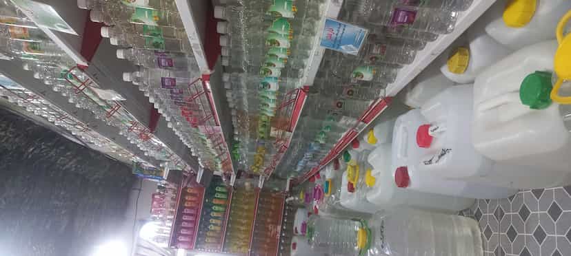 عکس کارگاه تولیدی گلاب و عرقیات سحر در جانبازان کاشان