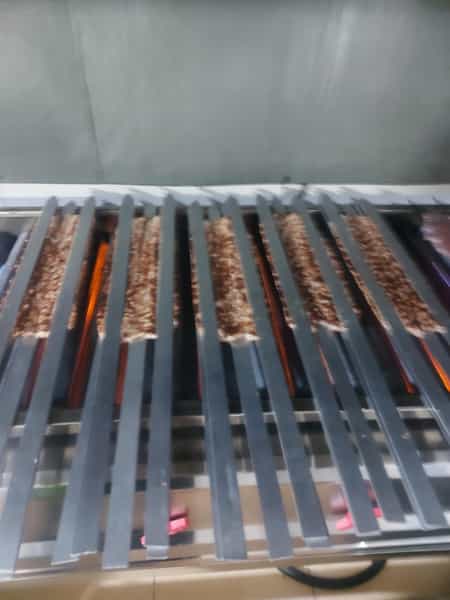 عکس چلو کبابی حاج حسین در کامرانیه خوی