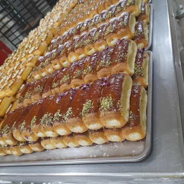 عکس شیرینی کارامل در شهر بوکان