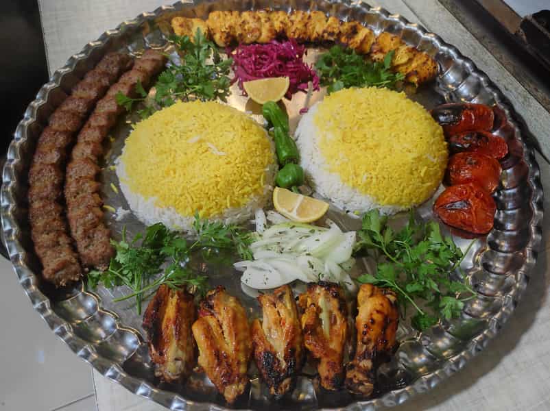 عکس رستوران آپادانا در پاسداران ملایر