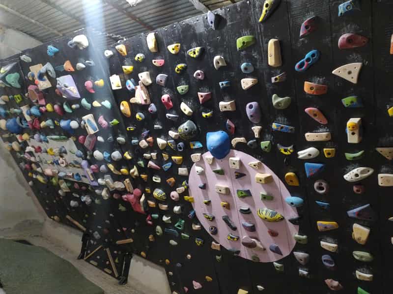 عکس باشگاه سنگنوردی بلدر پلاس در ولی عصر ملایر