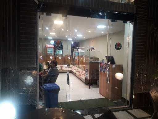 عکس کافه بستنی بشکه در مطهری ملایر