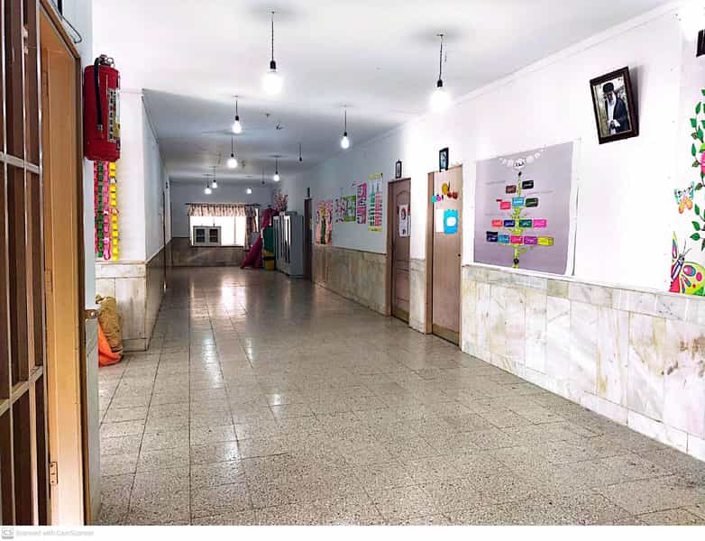 عکس دبستان دکتر رحمتی در امام علی رفسنجان