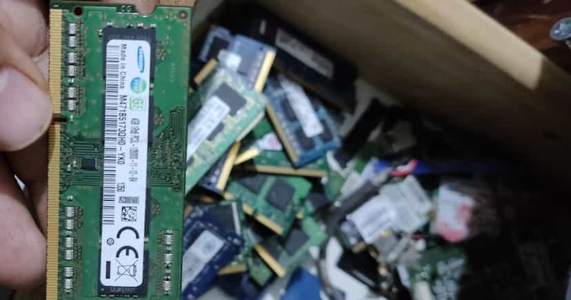 عکس تعمیرگاه لوازم الکترونیکی در مصطفی خمینی رفسنجان