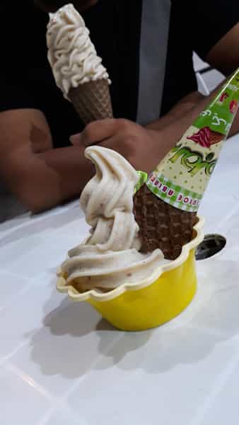 عکس کافی شاپ آبلمبو در زید آباد کاشان