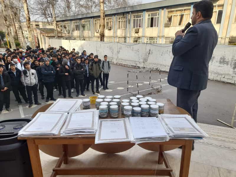 عکس دبیرستان پسرانه ایرانشهر (استرآبادی) در ملاقاتی گرگان