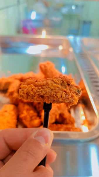 عکس سوخاری کیلویی کرکس در شهر مرودشت