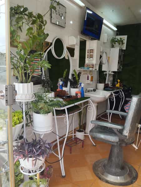 عکس آرایشگاه چهره در بیست متری موسوی مرودشت