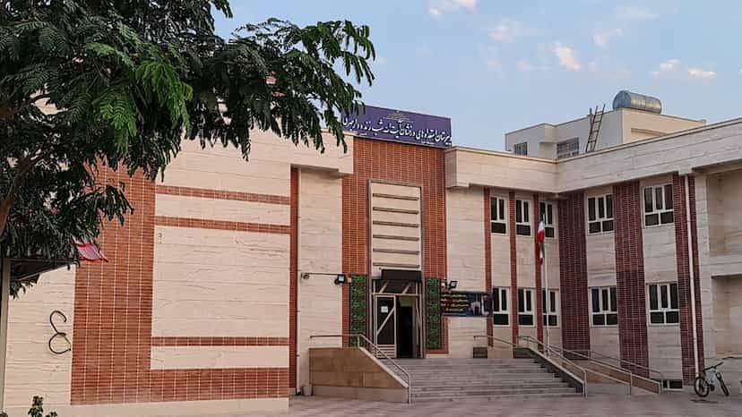 عکس مدرسه متوسطه دوم تیزهوشان شب زنده دار جهرمی دستغیب در دشتاب جهرم