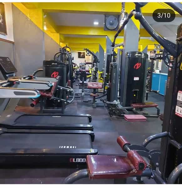 عکس باشگاه بدنسازی اوتانا در کلوان جهرم