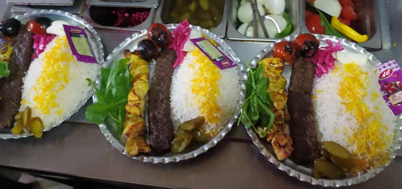 عکس رستوران وکباب ماهی لذیذ در شهر مریوان