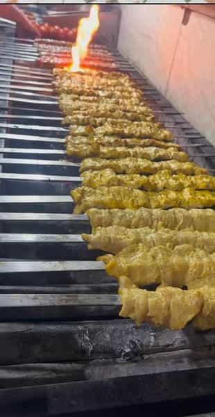 عکس رستوران سنتی و فست فود اردیبهشت در دز 