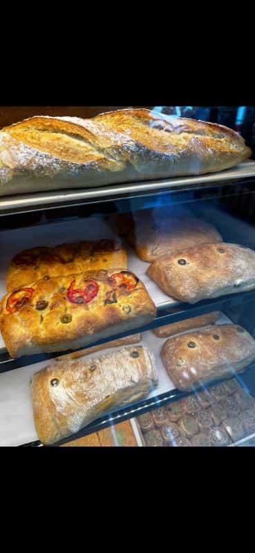 عکس کافه نان و شیرینی فرانسوی