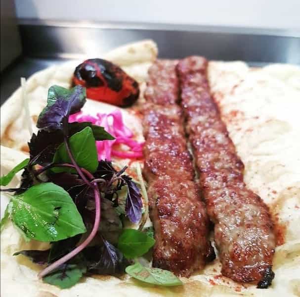 عکس رستوران سنتی شاندیز در شهر کاشمر