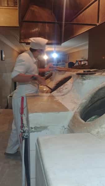 عکس نانوایی سنتی خراسانی امام رضا در جاییج لواسان