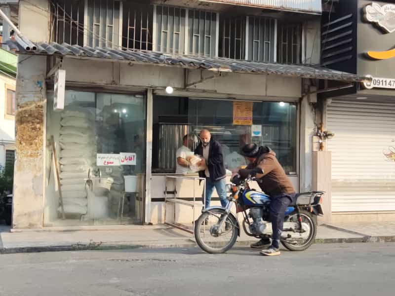 عکس نانوایی بربری در رضوی چالوس
