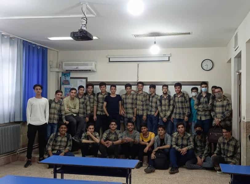 عکس دبیرستان استعدادهای درخشان شهید ستاری(تیزهوشان)(شهرستان‌ورامین) در کاظم آباد اخوان ورامین