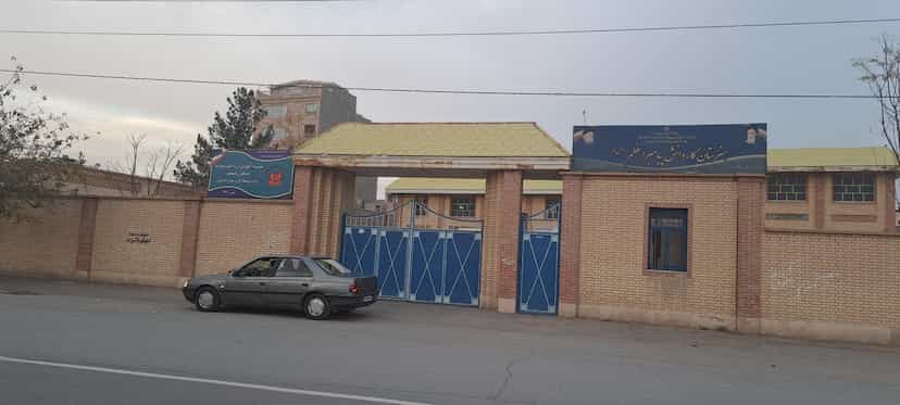 عکس مدرسه‌ آموزش‌ از راه‌ دور پسرانه‌ مبتکران‌ صنعت‌ در کاظم آباد اخوان ورامین