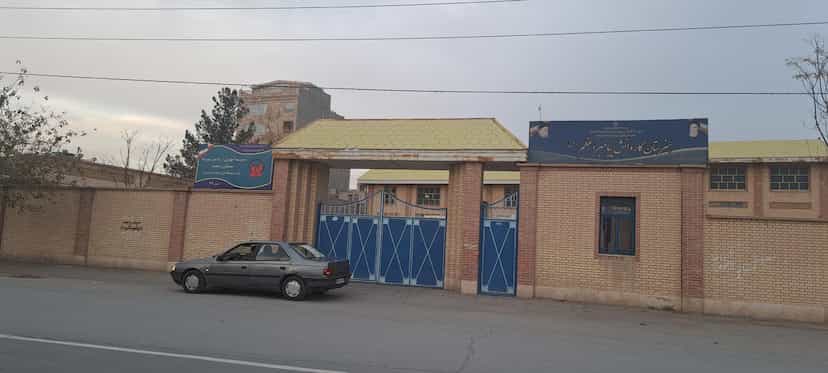 عکس مدرسه‌ آموزش‌ از راه‌ دور پسرانه‌ مبتکران‌ صنعت‌ در کاظم آباد اخوان ورامین