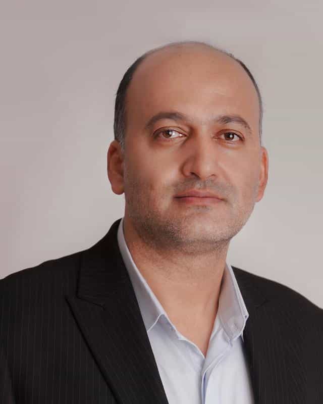 عکس وکیل پایه یک دادگستری