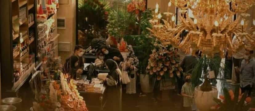 عکس نان و شیرینی نیشکر در مرزدارانی ورامین