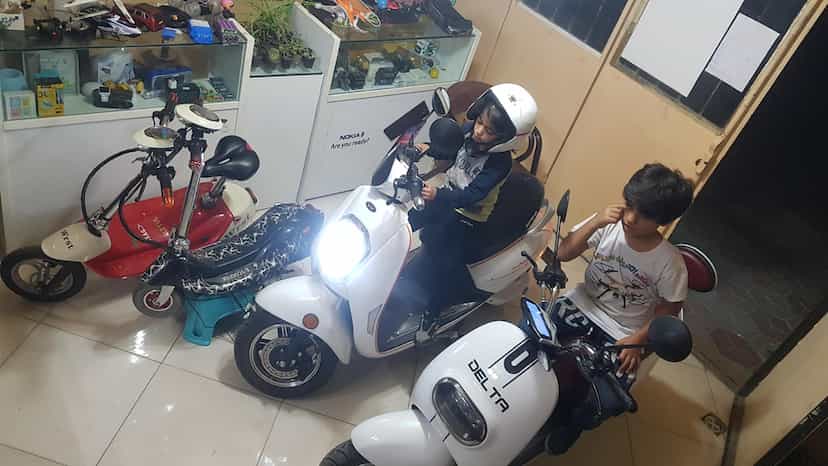 عکس خدمات الکترونیک داورپناه در عدل بیرجند