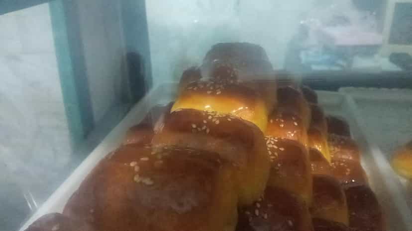 عکس کارگاه قنادی مبین در توحید بیرجند