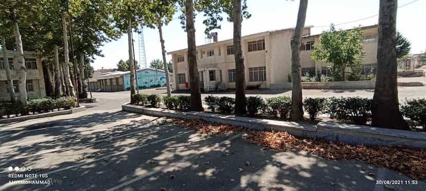 عکس دبیرستان نمونه دولتی امام صادق در حکیم اثیرالدین ابهری ابهر