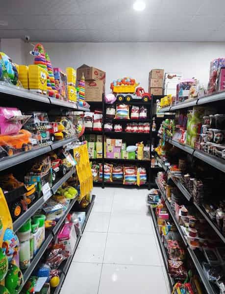 عکس سوپرمارکت شیک مارکت در ابن سینا یاسوج