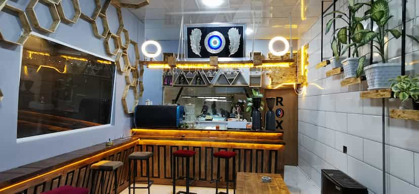 عکس کافه بیلیارد روکسROX در آزادگان یاسوج