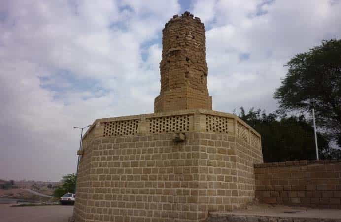 عکس برج کلاه فرنگی شوشتر در دو خواهران شوشتر