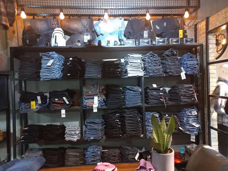 عکس بوتیک برلین در شهر ملارد