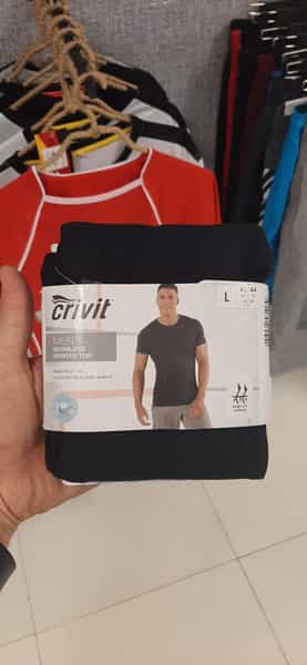 عکس اسپرت لباس زنانه و مردانه برند خارجی لوبلیا در شهر ملارد