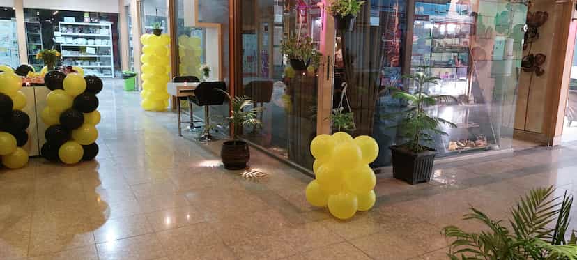 عکس کافه کاکاتو در فاز ۴ اندیشه اندیشه