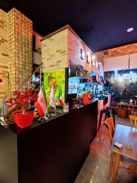 عکس کافه رستوران ابر سفید در فاز ۴ اندیشه اندیشه