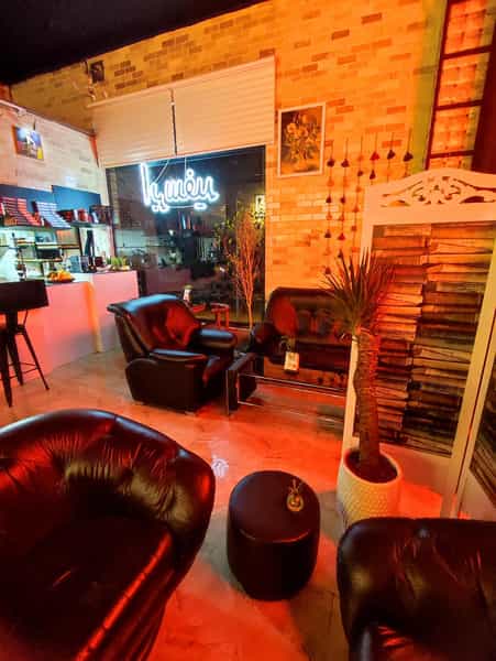 عکس کافه رستوران ابر سفید در فاز ۴ اندیشه اندیشه