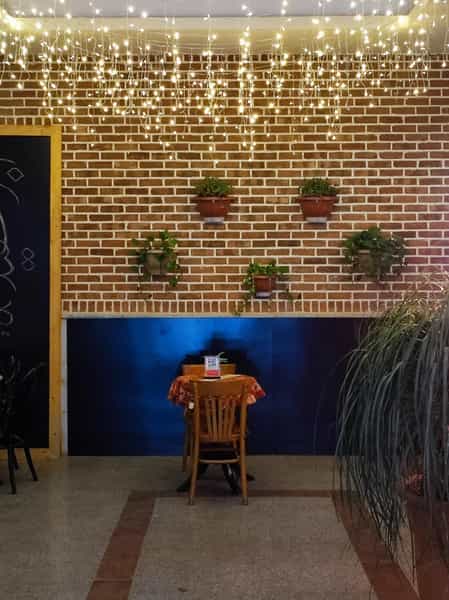 عکس کافه رستوران ابر سفید در فاز ۴ اندیشه اندیشه