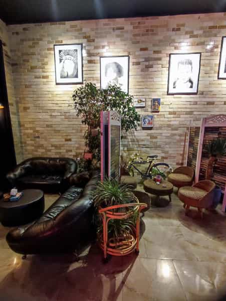 عکس کافه رستوران ابر سفید در فاز ۴ اندیشه اندیشه