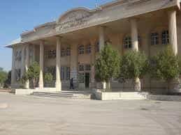 عکس دبیرستان استعداد های درخشان شهید بهشتی در فرودگاه آبادان