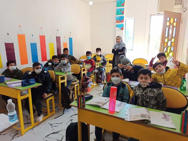 عکس دبستان پسرانه صالحین (تیزهوشان) در بهار آبادان