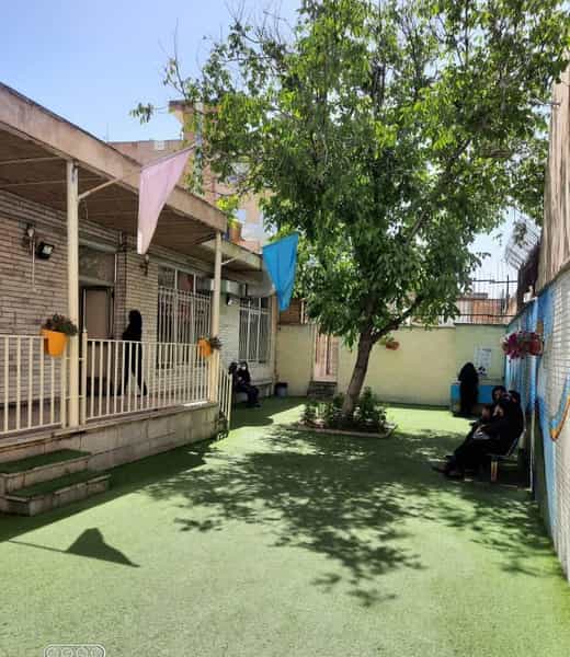 عکس دبستان غیر دولتی امام حسین(ع) و آموزشگاه زبان دخترانه امید و پسرانه کسری در شریعتی 