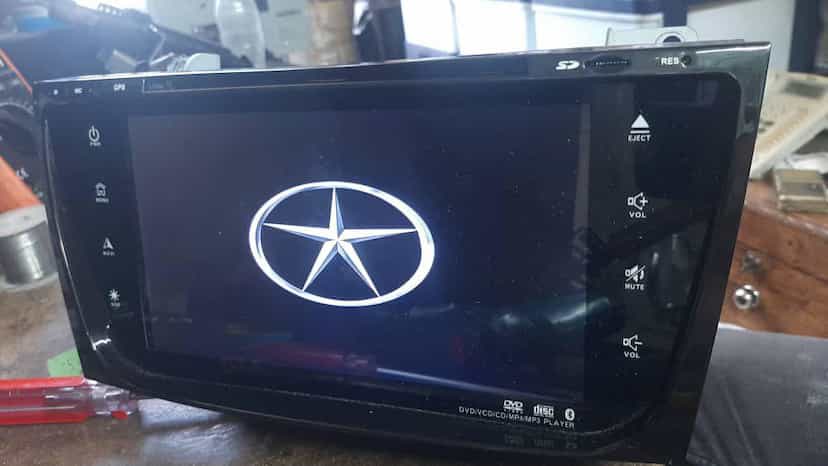 عکس تعمیرگاه سیستم ضبط وپخش و مانیتور خودرو ترابی در ساحل سیترا نوشهر