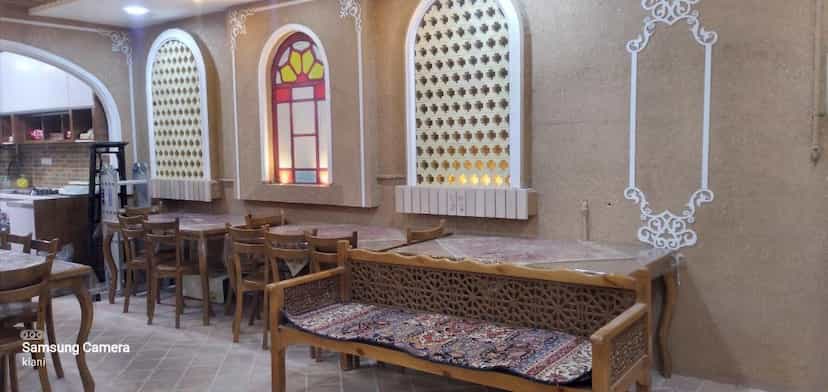 عکس سنتی سرای بهرامی در شریعتی شهرکرد