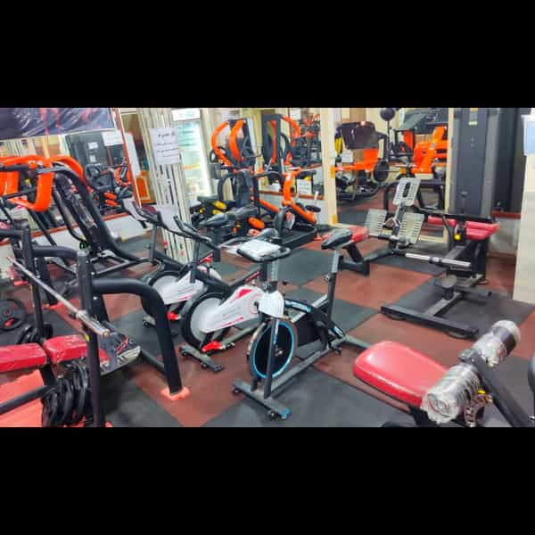 عکس باشگاه بدنسازی برادران قادری در شریعتی شهرکرد
